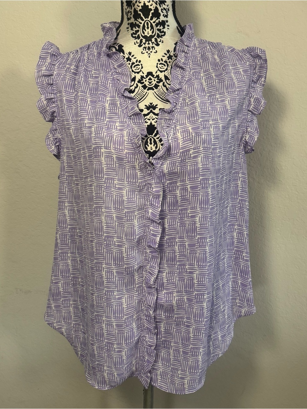 DKNY Women's Lightweight Casual Sleeveless Blouse Size XL Lilac